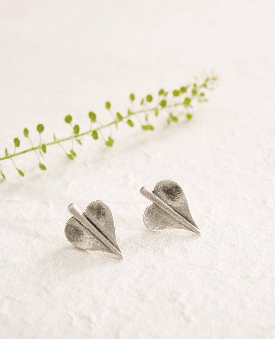 Серьги - Mini leaf of love stud, Серьги