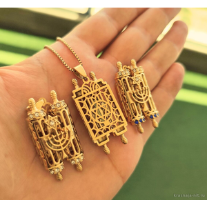 Позолоченный кулон "Свиток Торы" Ювелирные изделия из Израиля ( серебро, золото )